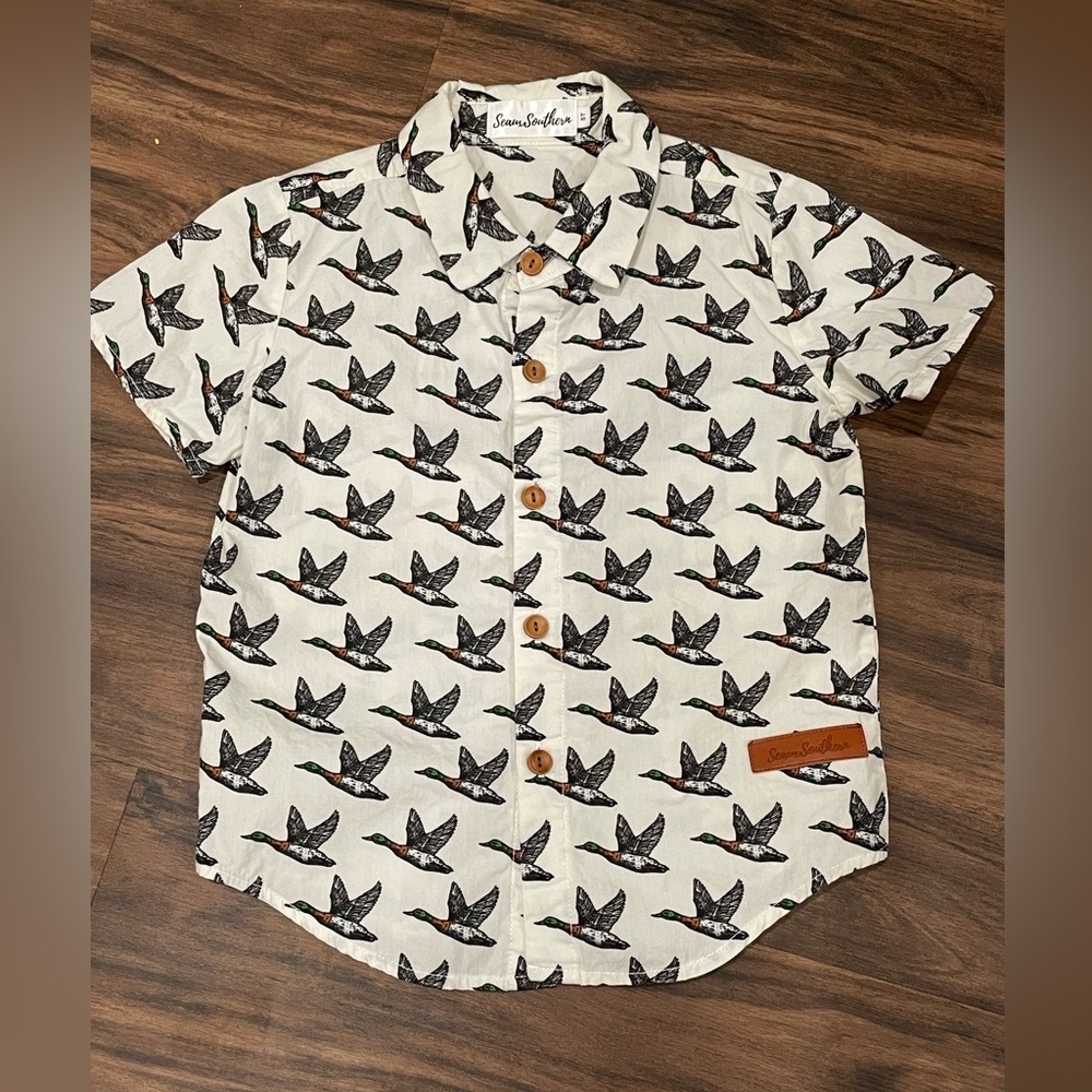 Duck Short Sleeve Button Down - Size 5